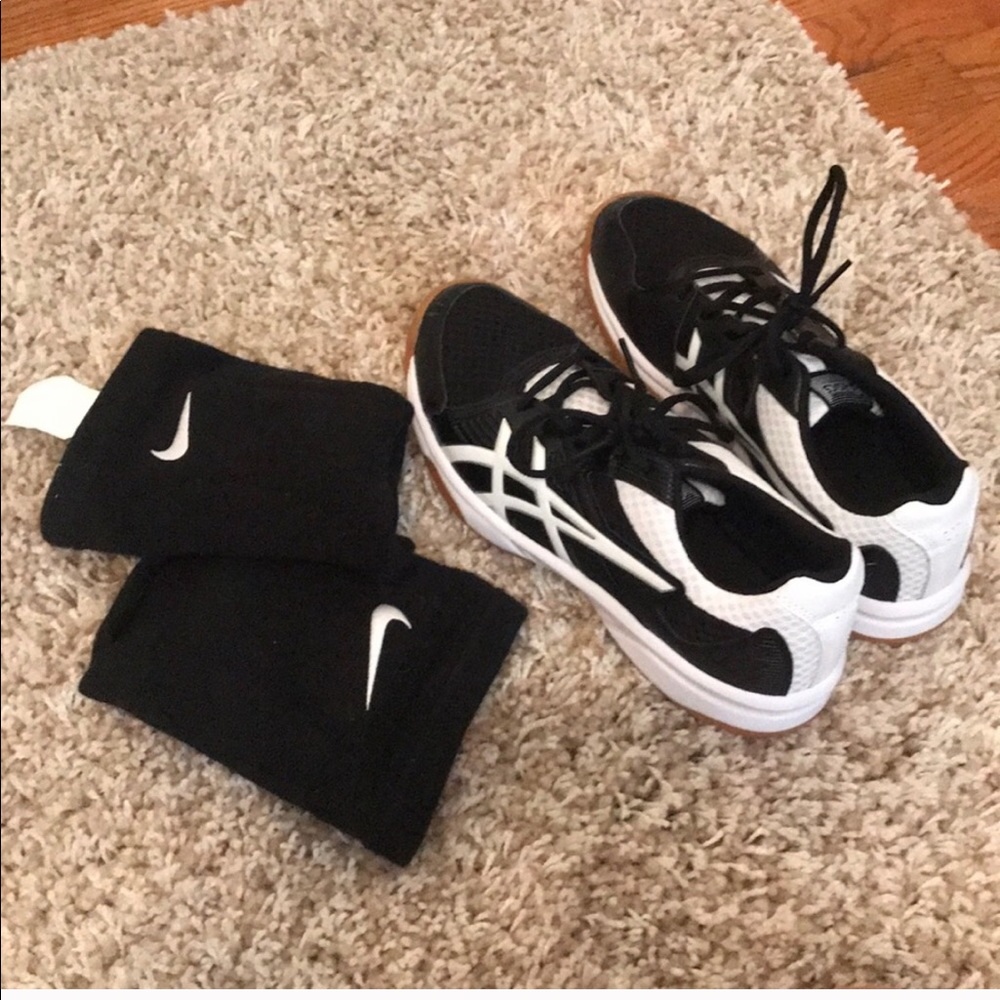 VOLLEYBALL SHOES AND KNEE PADS